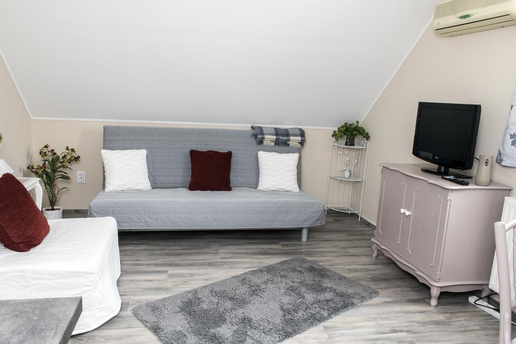 Abraham Vintage Szobak & Apartmanok Pécs Eksteriør bilde