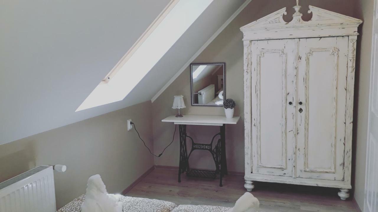 Abraham Vintage Szobak & Apartmanok Pécs Eksteriør bilde