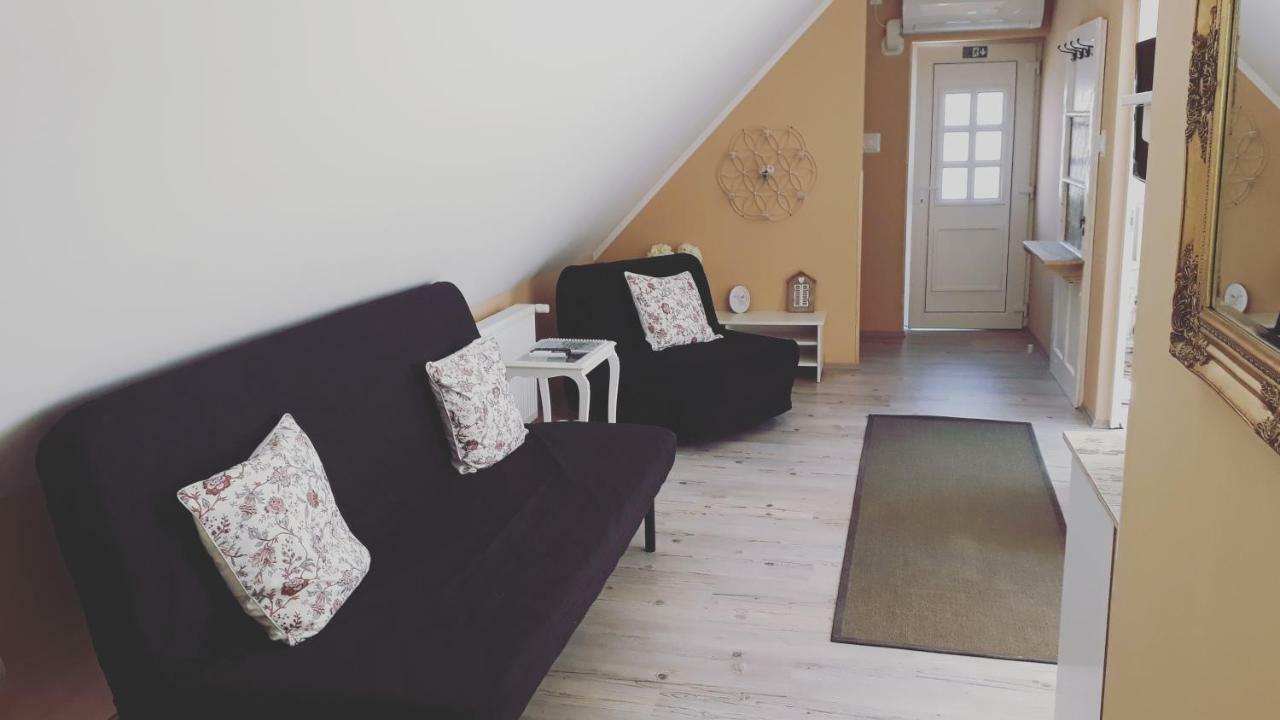 Abraham Vintage Szobak & Apartmanok Pécs Eksteriør bilde
