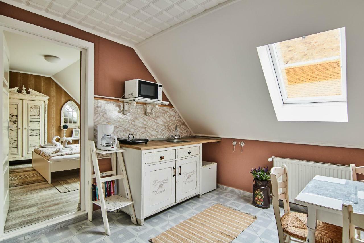 Abraham Vintage Szobak & Apartmanok Pécs Eksteriør bilde